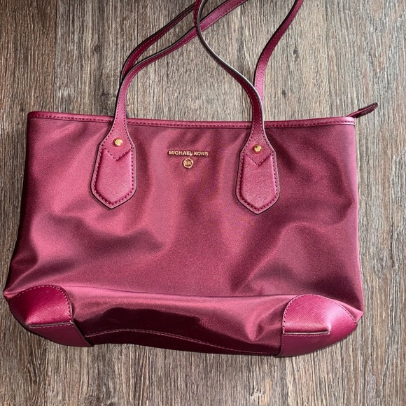 Michael Kors shoulder bag like new - Picture 1 of 8